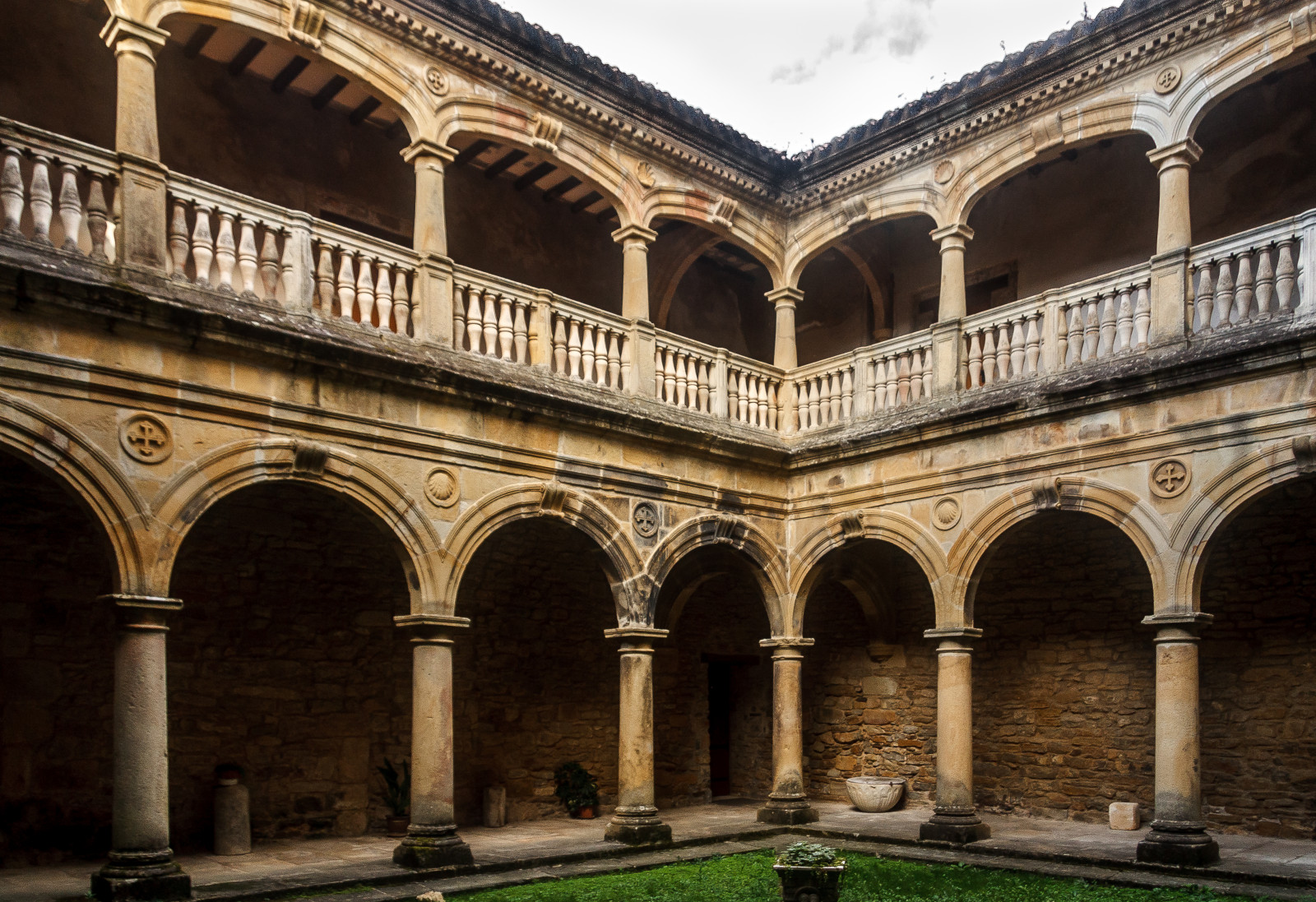 หน้าต่าง, สถาปัตยกรรม, โบราณ, อาคาร, สมมาตร, ประวัติศาสตร์, คอลัมน์, โค้ง, อาเขต, อาราม, พระราชวัง, อนุสาวรีย์, ปราสาท, การเดินทาง, มหาวิหาร, สถานที่สำคัญ, ซุ้ม, arquitectura, Caminando, Antiguo, viajando, แบกเป้, อนุสาวรีย์, แหล่งดึงดูดนักท่องเที่ยว, ประวัติศาสตร์สมัยโบราณ, สถานที่ประวัติศาสตร์, ลาน, สถาปัตยกรรมไบเซนไทน์, โรมโบราณ, บ้านที่โอ่อ่า, อาราม, สถาปัตยกรรมโรมันโบราณ, arcos, caminodesantiago, คริสตจักร, โกรธา, caminodelnorte, สถาปัตยกรรมคลาสสิก, สถาปัตยกรรมยุคกลาง, ซุ้มประตู, claustro, Calvario, แถบ cenarruzabol, thewayofsainjames, cenarruza