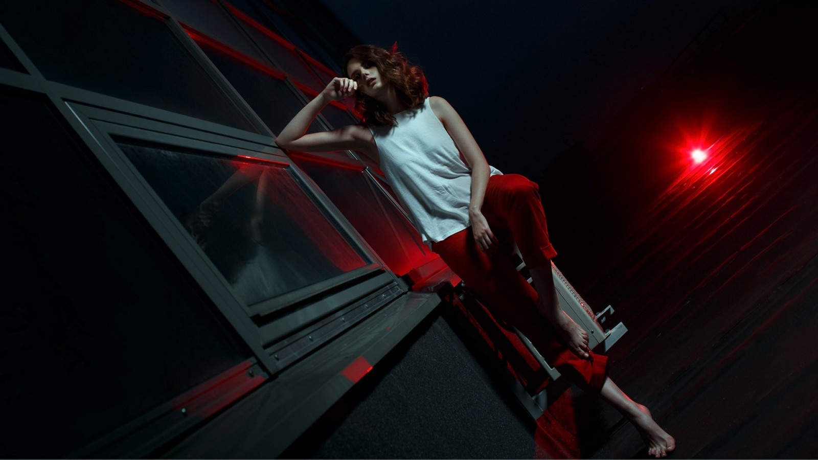 luci, donne, modello, a piedi nudi, rosso, gambe, prestazione, palcoscenico, immagine dello schermo, performance art