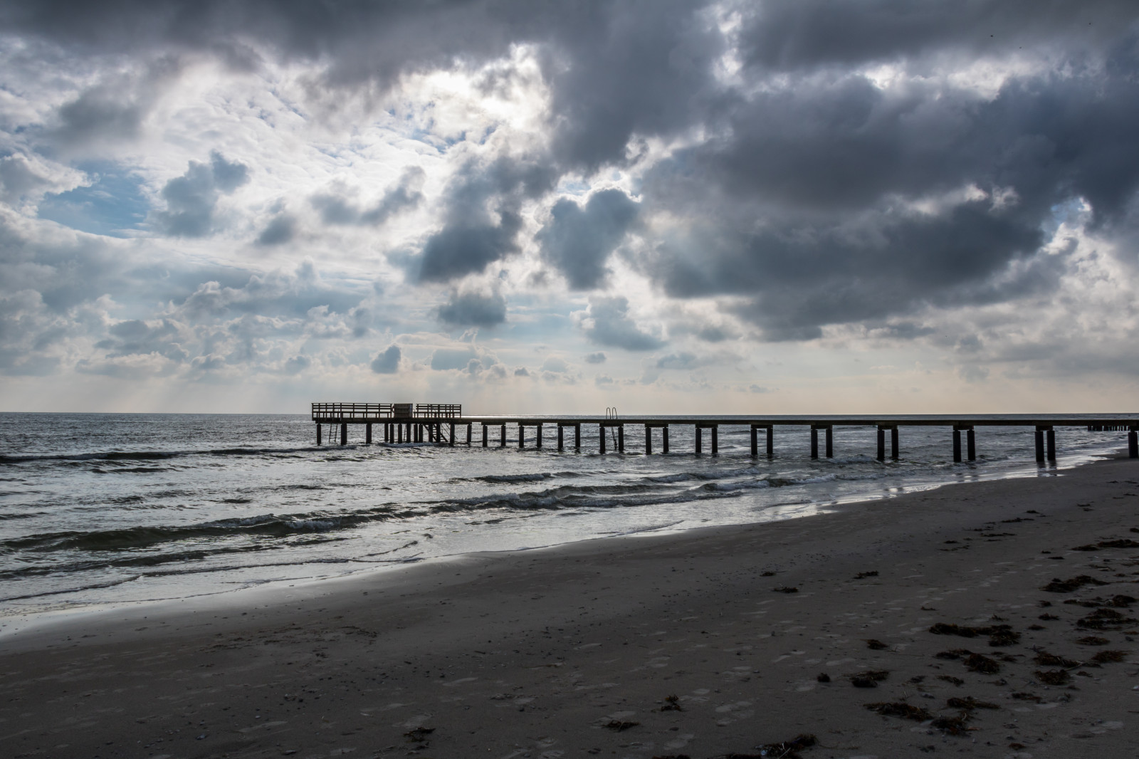 moře, pobřeží, písek, nebe, pláž, ráno, pobřeží, horizont, molo, dok, soumrak, chodník, molo, mrak, podzim, oceán, vlna, nebe, Brygga, hav, moln, h st, beddingestrand, kust, tělo z vody, mořská vlna, mělčina při ústí řeky