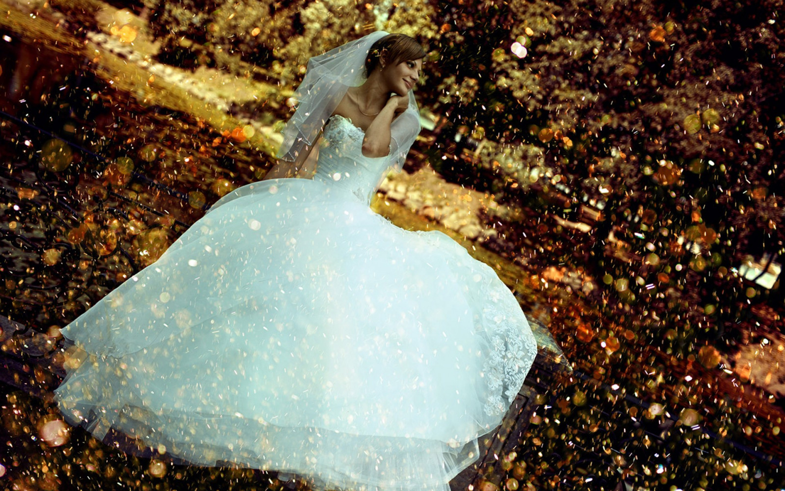 Wallpaper : sunlight, women outdoors, water, rock, smiling, underwater