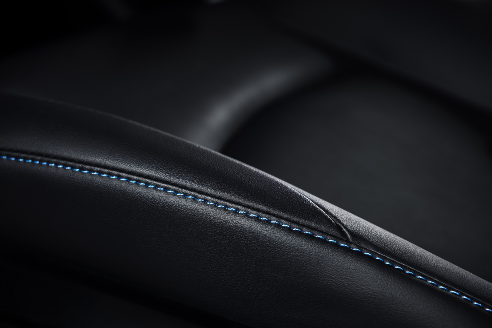 Černá, černobílý, auto, vozidlo, Toyota, pneumatika, kůže, volant, netcarshow, netcar, obrázky vozidel, photo auto, 2016, kolo, Prius, Černý a bílý, monochromatické fotografování, automobilový exteriér, rodinný vůz