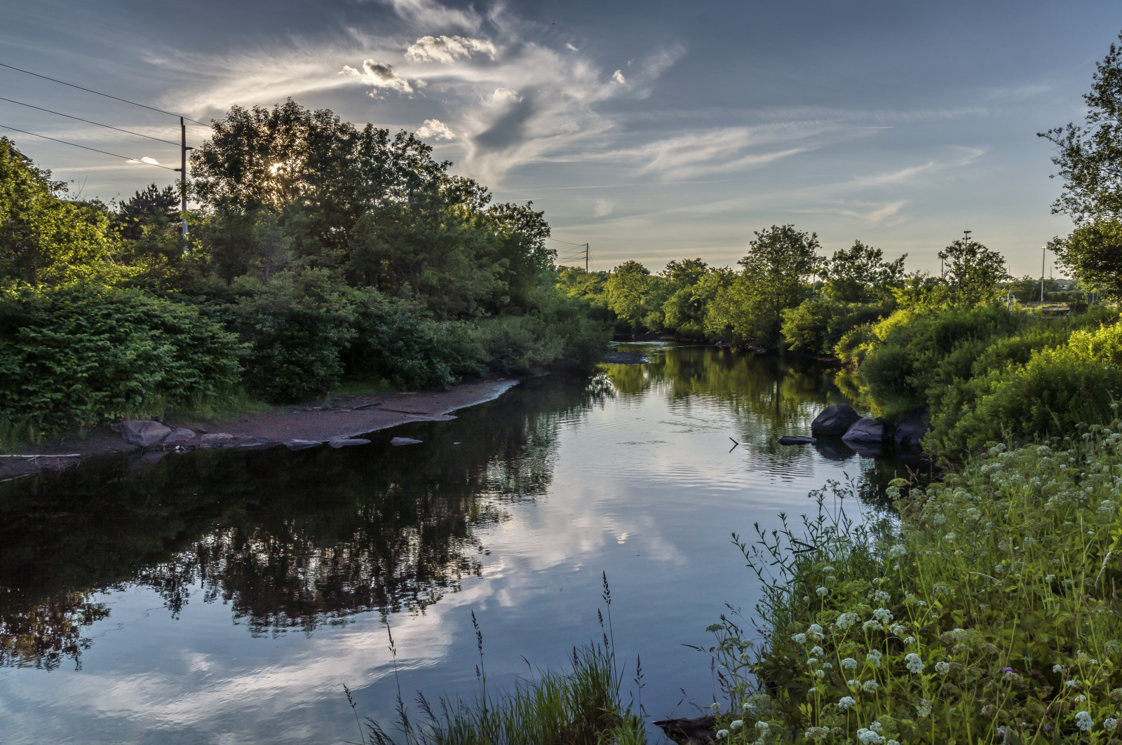træer, lys, solnedgang, ferie, himmel, orange, Sky, Sol, sollys, sø, Ontario, Canada, afspejling, natur, vand, smuk, solskin, skyline, skyer, Skov, solopgang, landskab, uden for, udendørs, gylden, aften, dagslys, høj, skov, farverig, dag, Nova Scotia, naturlig, lyse, skumring, baggrund, horisont, over, dramatisk, ro, overskyet, Solrig, berolige, ren, klar, kyst, Serenity, flare, ødemark, himlen, indstilling, idyllisk, rolig, flimrende, glimmer, greenway, stik, uberørt, uspoleret, flaring, tworivers, sackvillebedford