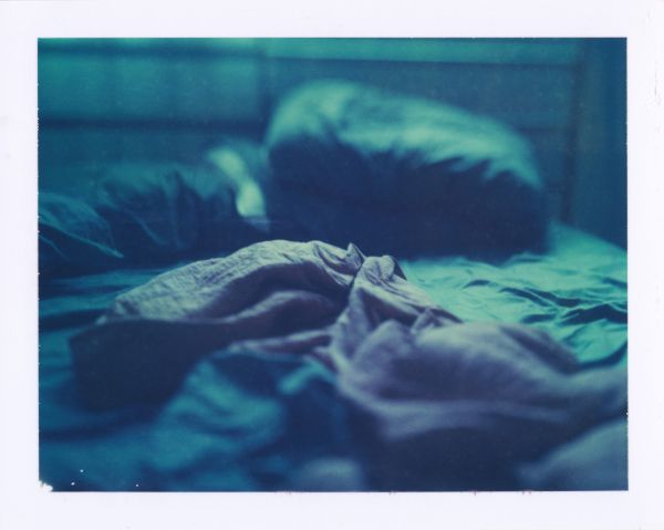 painting,bed,blue,morning,underwater,back