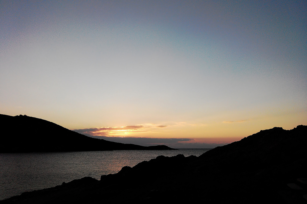 sollys, landskab, solnedgang, hav, bakke, sø, vand, himmel, solopgang, berolige, aften, morgen, horisont, atmosfære, fjorden, skumring, Korsika, Sky, bjerg, daggry, udforske, Soleil, Corse, ile, coucher, reservoir, passion, Rousse, highland, loch, efterglød, faldt, flickrcorsicaflickrcorse, Isula